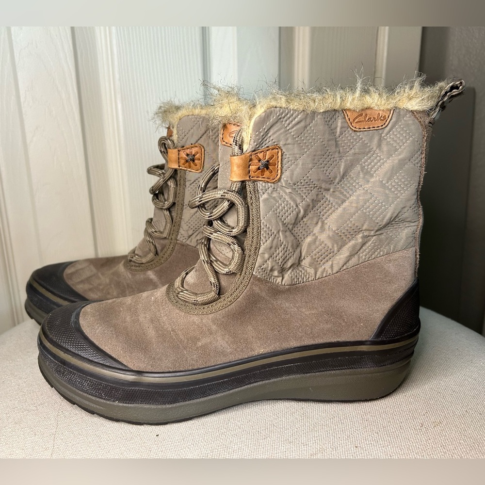 Clarks Muckers Brown Quilted Winter Boots Leather Faux Fur Ankle Lace Up Size 7